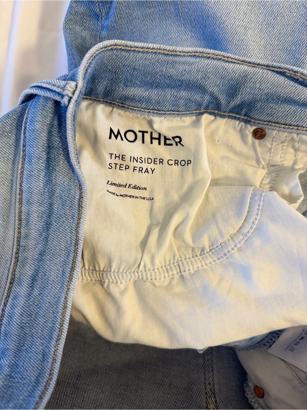 Mother The Insider Crop Step Fray Jeans in Limited Edition, size 32. - Picture 10 of 12